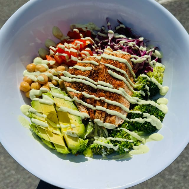 BLACKENED CHICKEN POWER BOWL (GF).