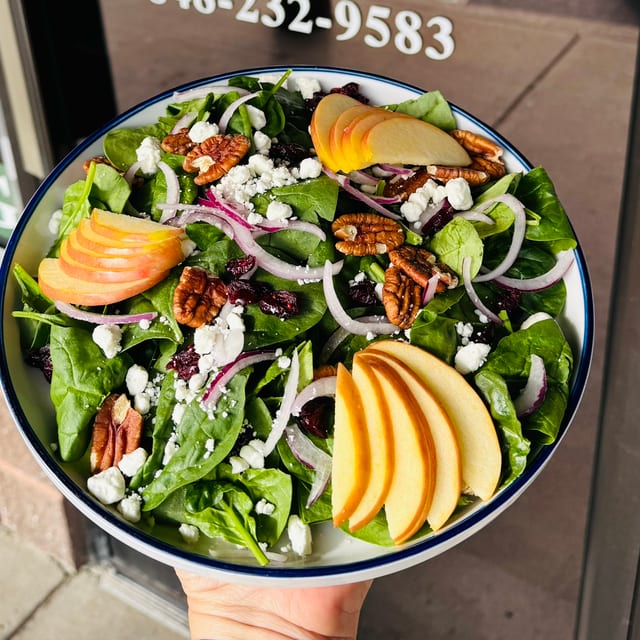 WEEKLY SPINACH & APPLE SALAD (GF).