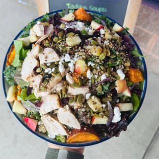 WEEKLY FALL QUINOA SALAD (GF)