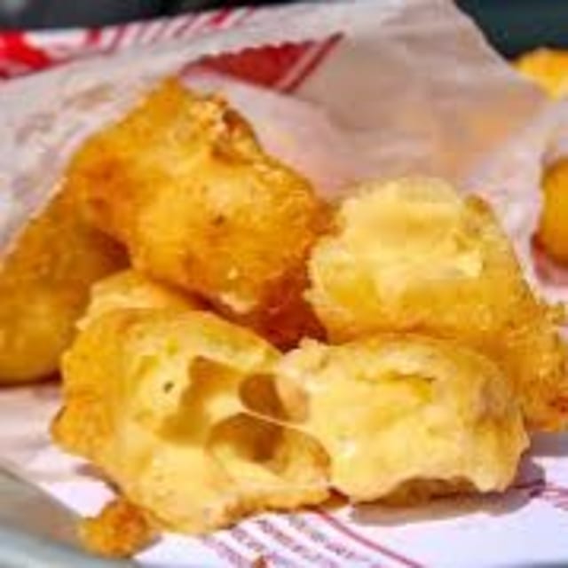 Smoked Gouda Mac & Cheese BItes.