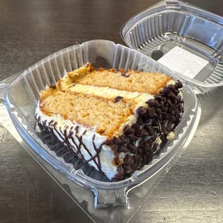 Chocolate Chip Cookie & Milk Cake
